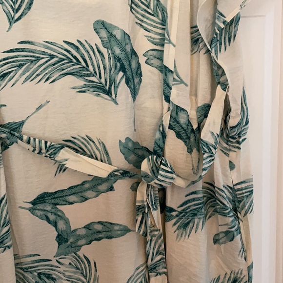 PLUS: Casual Beach Tie Dress - Picture 2 of 3